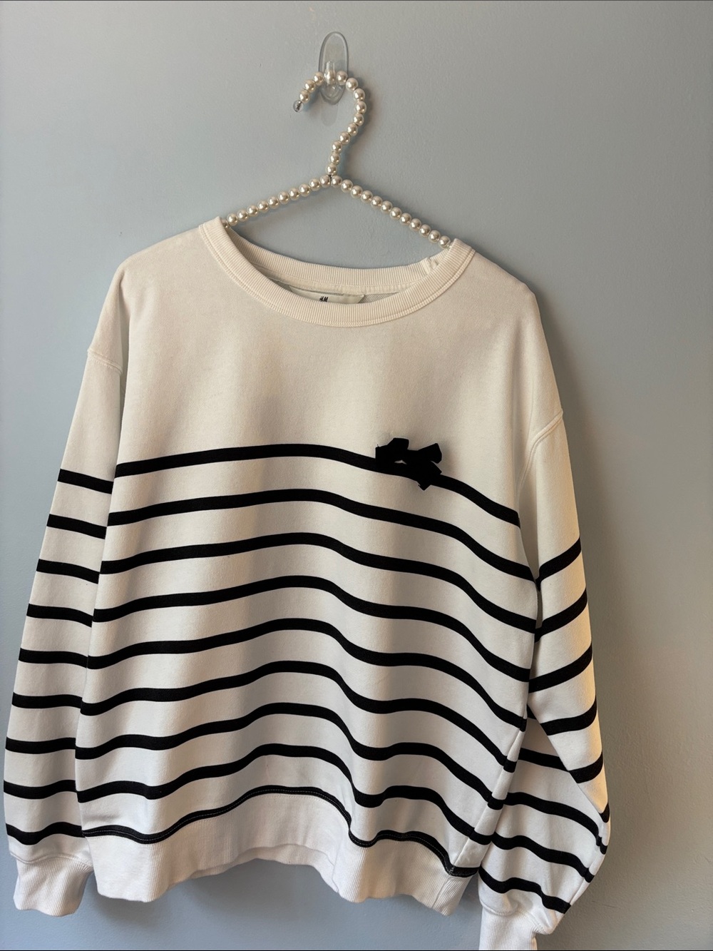 H&M Striped Bow Sweatshirt - Black & White